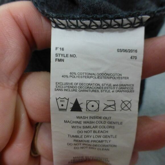 Cleveland Browns T Shirt Womens XL V Neck NFL Gray Short Sleeve Graphic Football - Picture 7 of 8